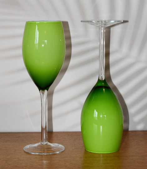 Vibrant Lime Green Coloured long stemmed Wine Glasses. Set of 2