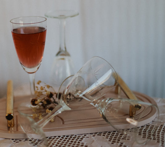 Vintage etched clear stemware, wheel cut Wine flute/ liquor glass/ champagne glass. Set of 4