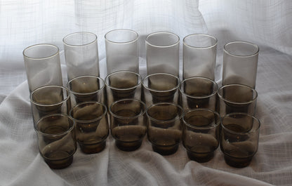 Kaaru “Tasman” 18 piece (Thirsties) boxed set. Glass tumblers - Made in New Zealand. Original packaging Retro glassware