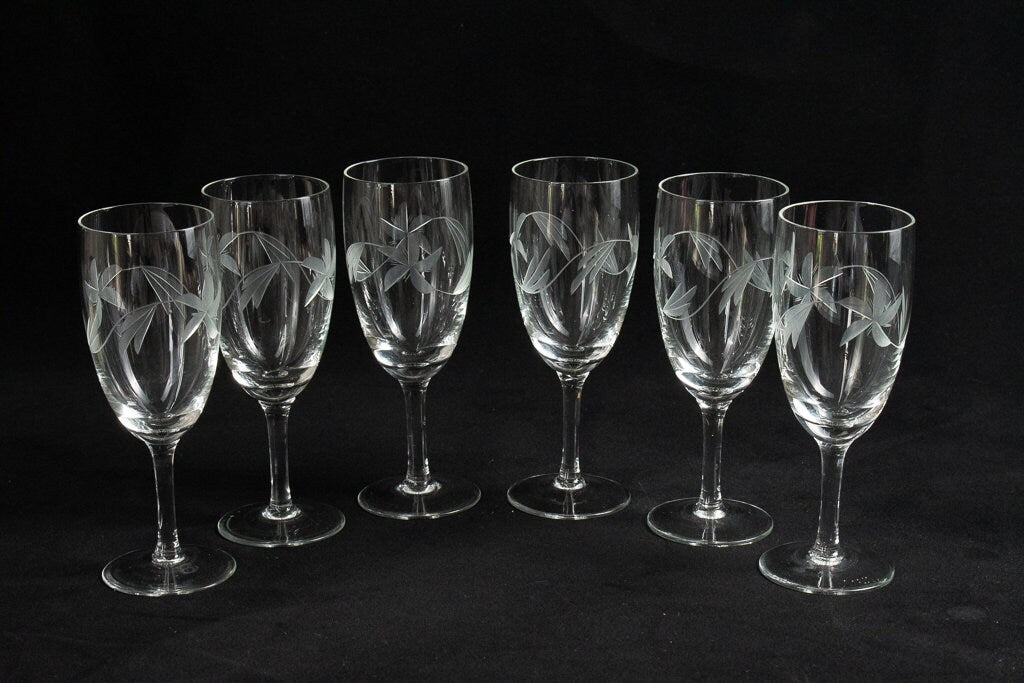 Vintage Etched Wine Glasses. Set of 6