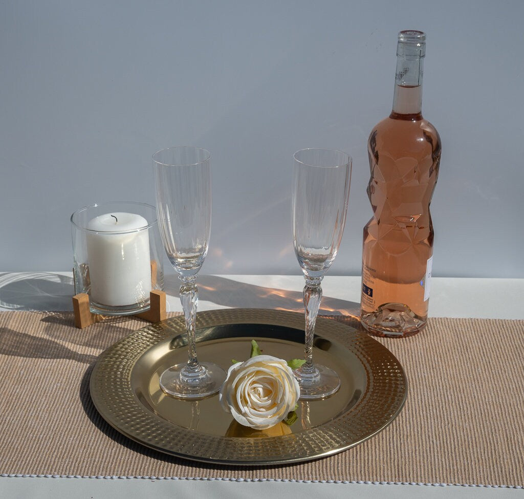 Stunning Twisted Stem Crystal Champagne Flute. Set of 2