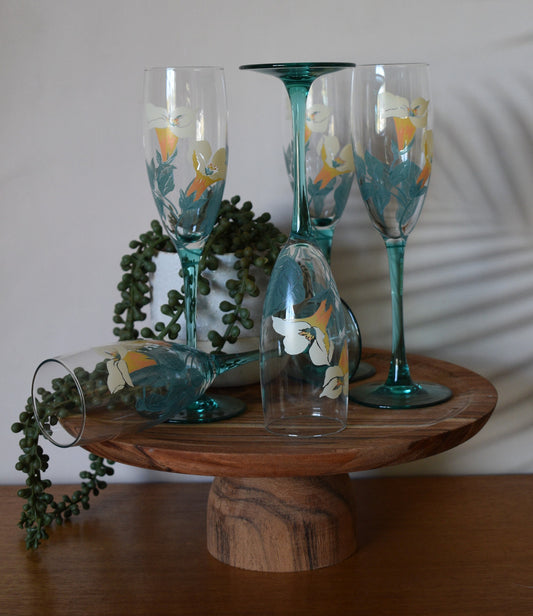 Hand painted France Luminarc Aqua Blue/Teal stemmed Champagne Flutes. Flower motif. Set of 5