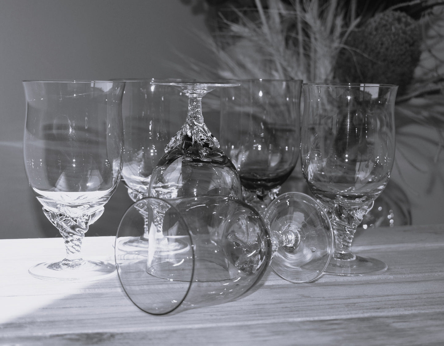 Vintage Harlequin Wine Glasses/Cocktail Glasses/Dessert Glass. Clawed Twist Stem. Astracolor Czechoslovakia. 1950’s. Set of 6
