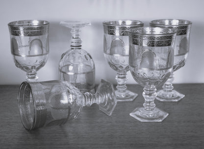 Goblet style Wine glasses with gold trim and coloured panels. Set of 6